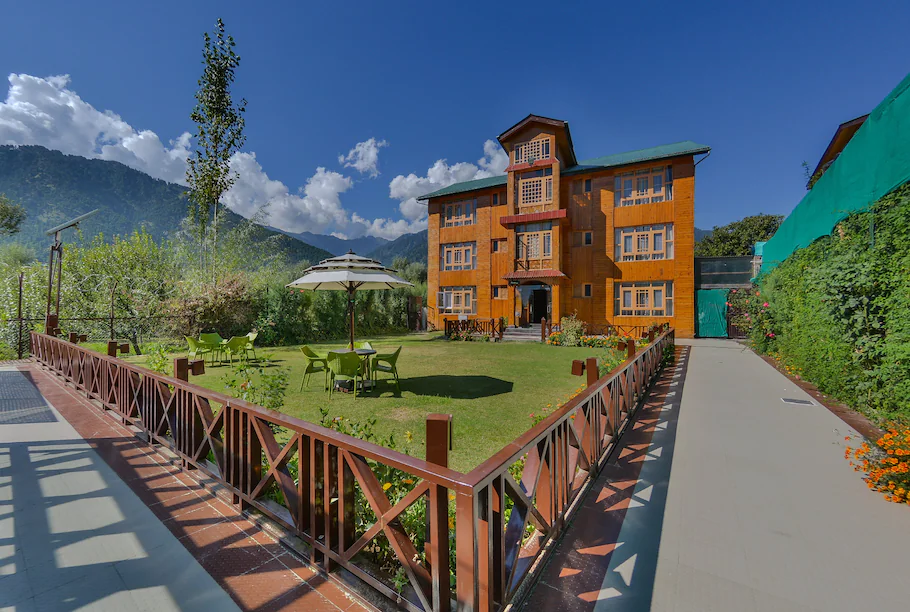 WildFlower Villa Resort Pahalgam